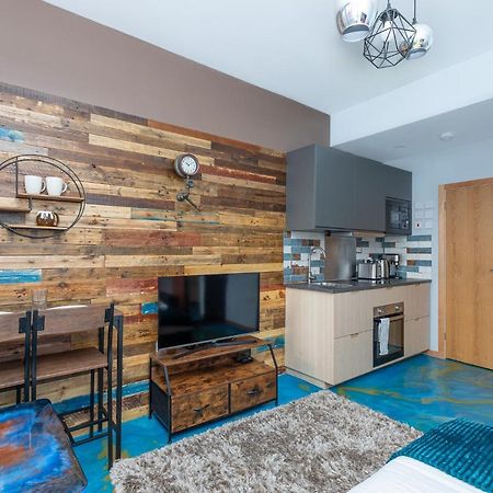 New Stylish Studio Flat Near Woolwich Tube 런던 외부 사진