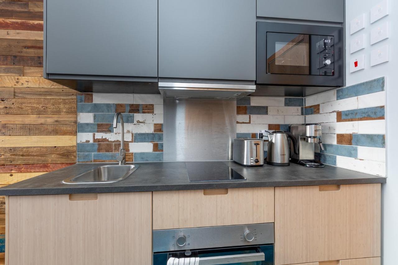 New Stylish Studio Flat Near Woolwich Tube 런던 외부 사진