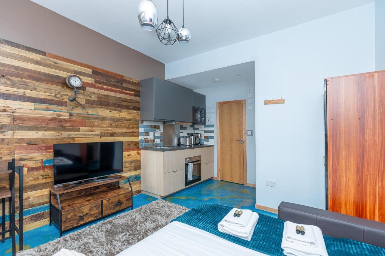 New Stylish Studio Flat Near Woolwich Tube 런던 외부 사진
